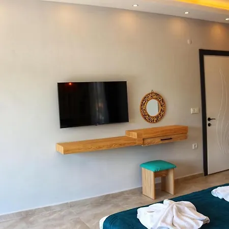 Stone House فتحية
