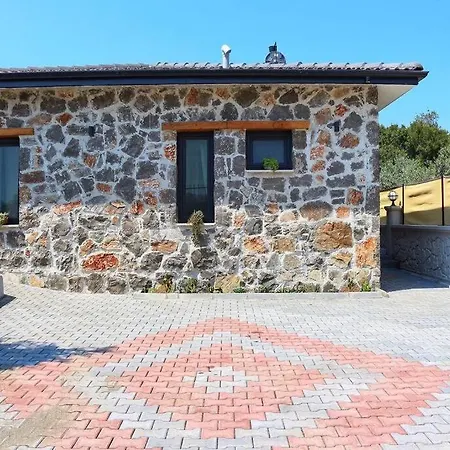 Stone House * فتحية